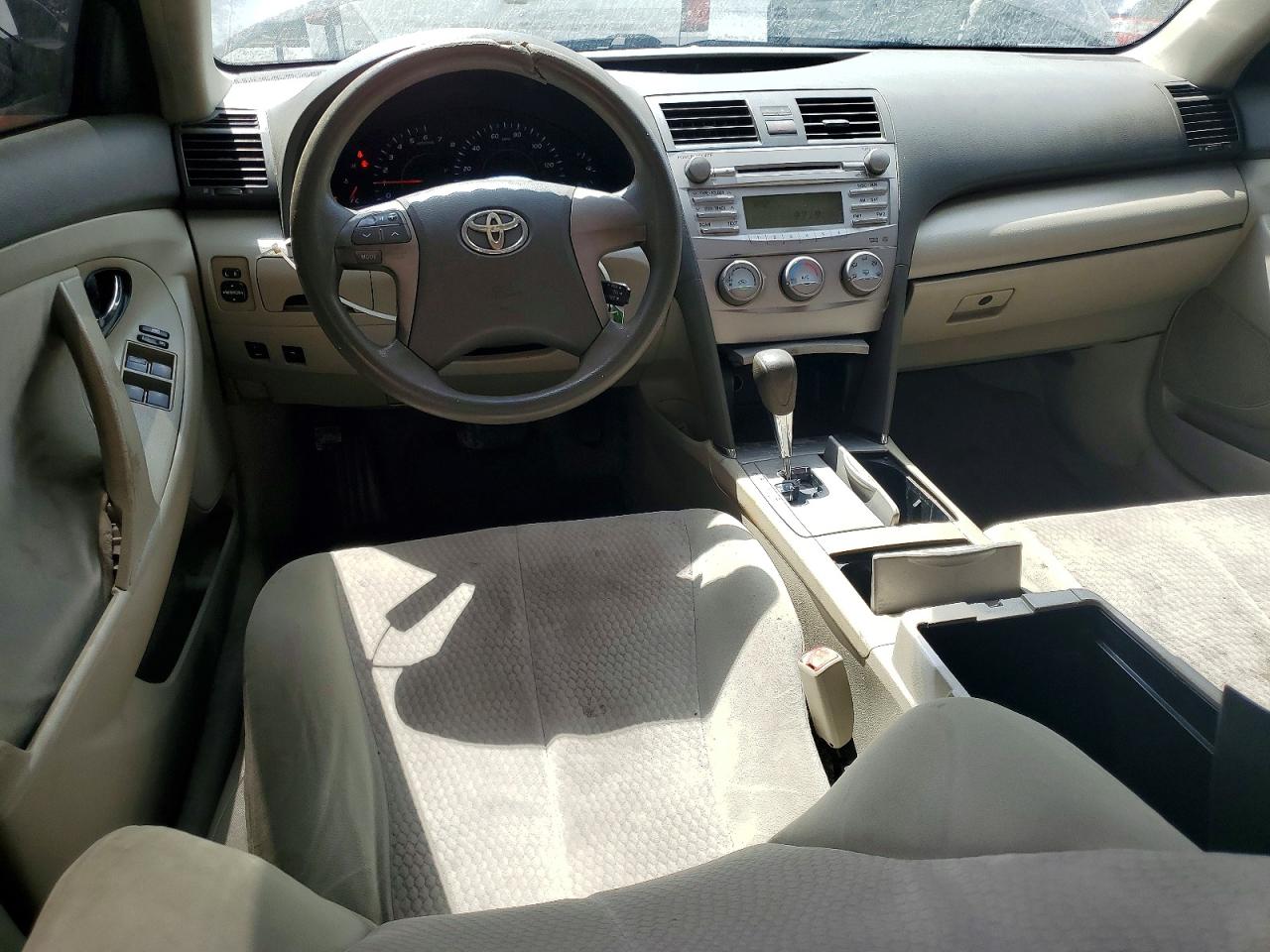 2011 TOYOTA CAMRY