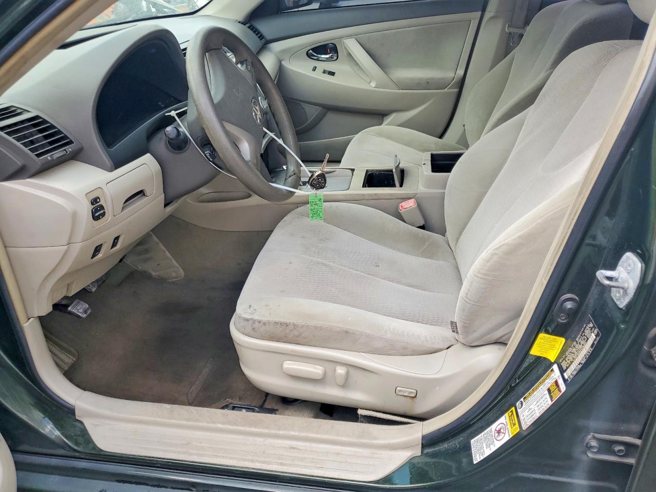 2011 TOYOTA CAMRY