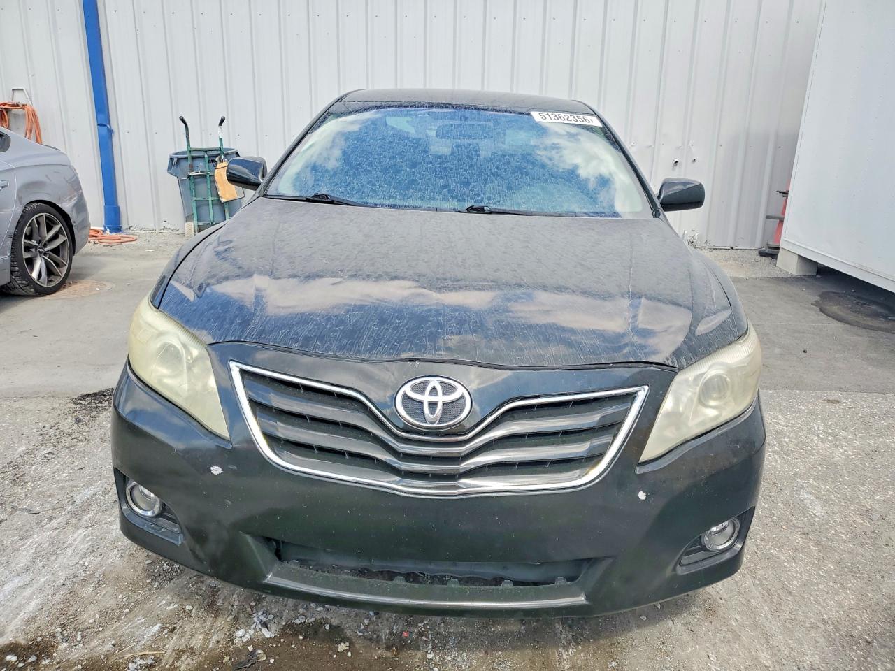 2011 TOYOTA CAMRY