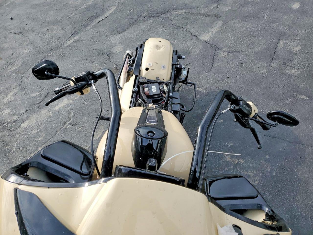 2020 HARLEY DAVIDSON FL