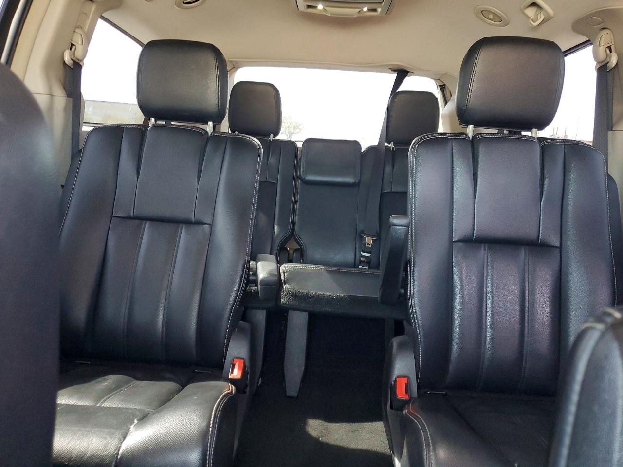 2014 CHRYSLER MINIVAN