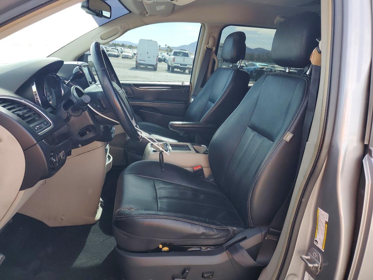2014 CHRYSLER MINIVAN
