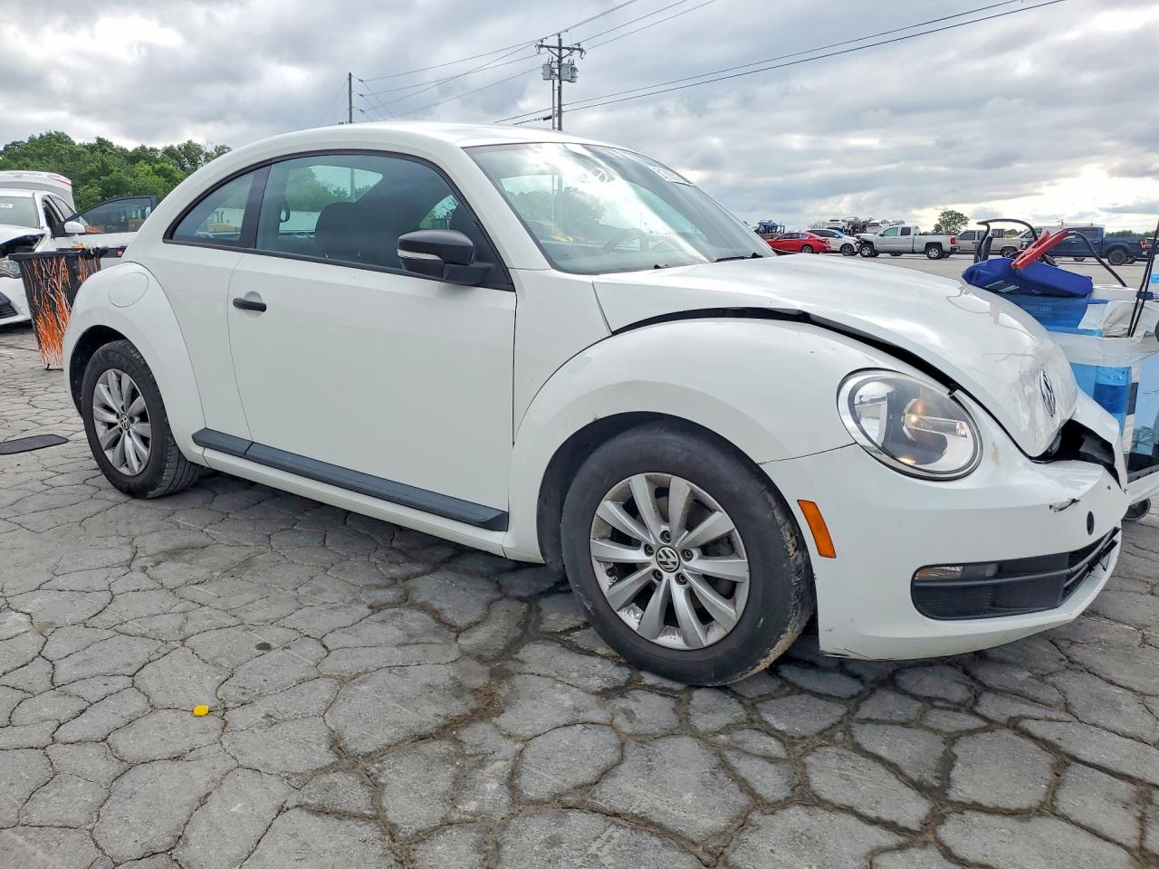 2014 VOLKSWAGEN BEETLE