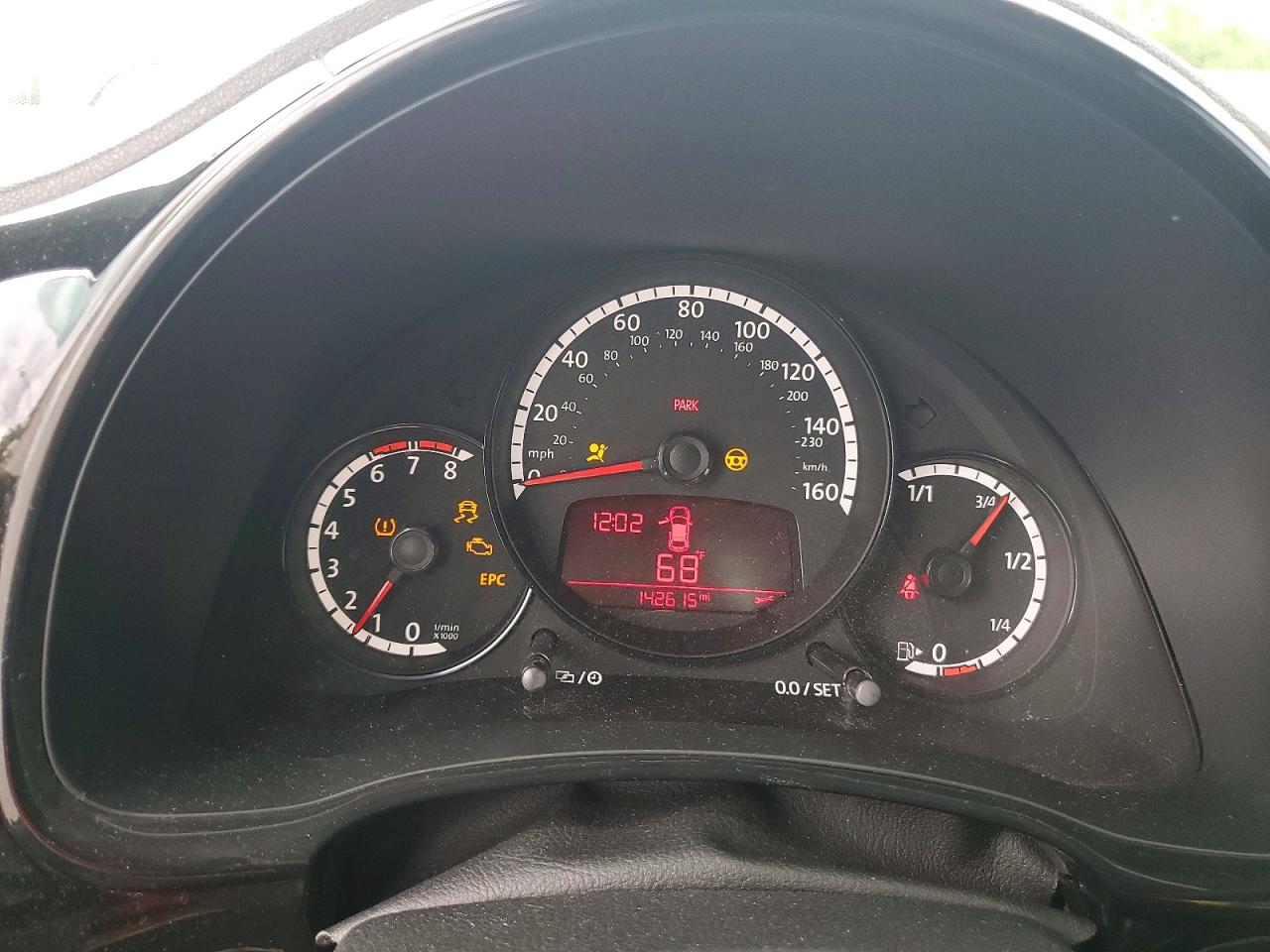 2014 VOLKSWAGEN BEETLE