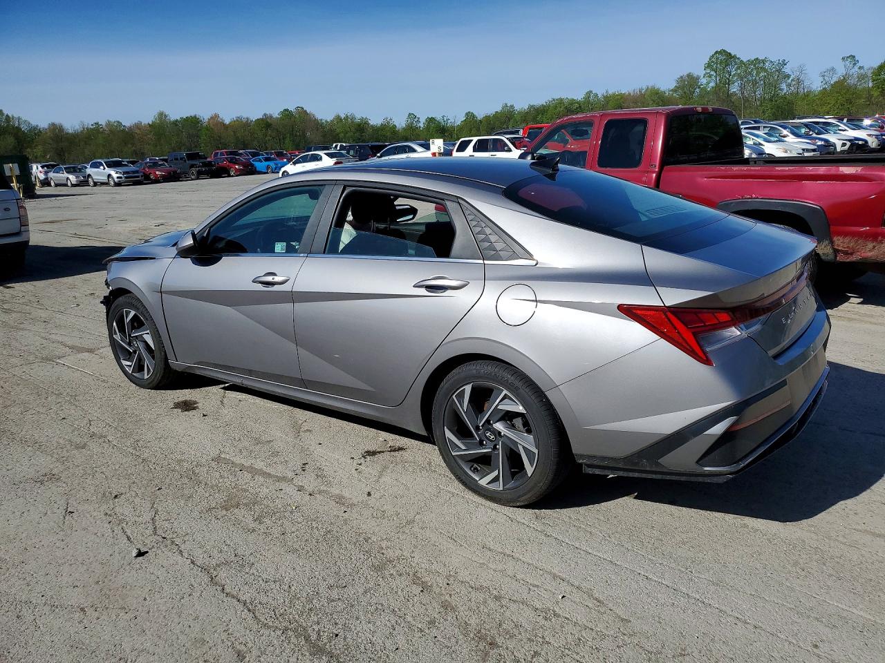 2025 HYUNDAI ELANTRA