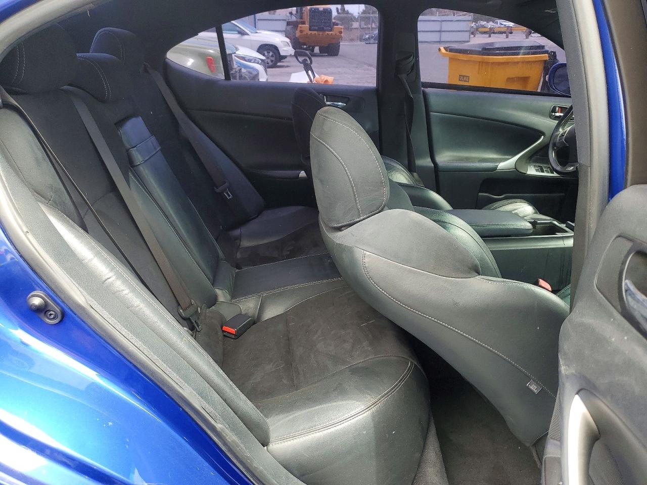 2011 LEXUS IS