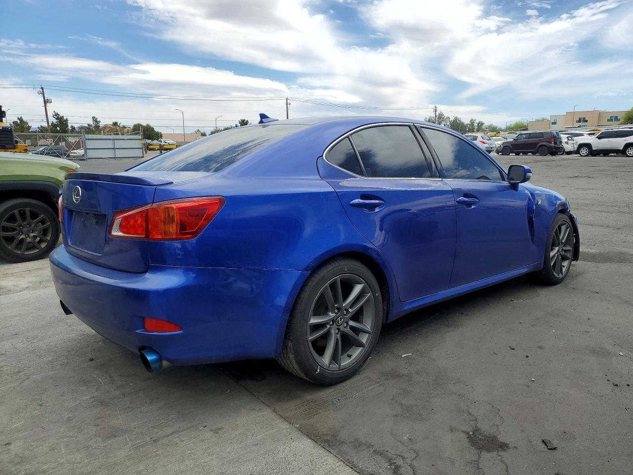 2011 LEXUS IS