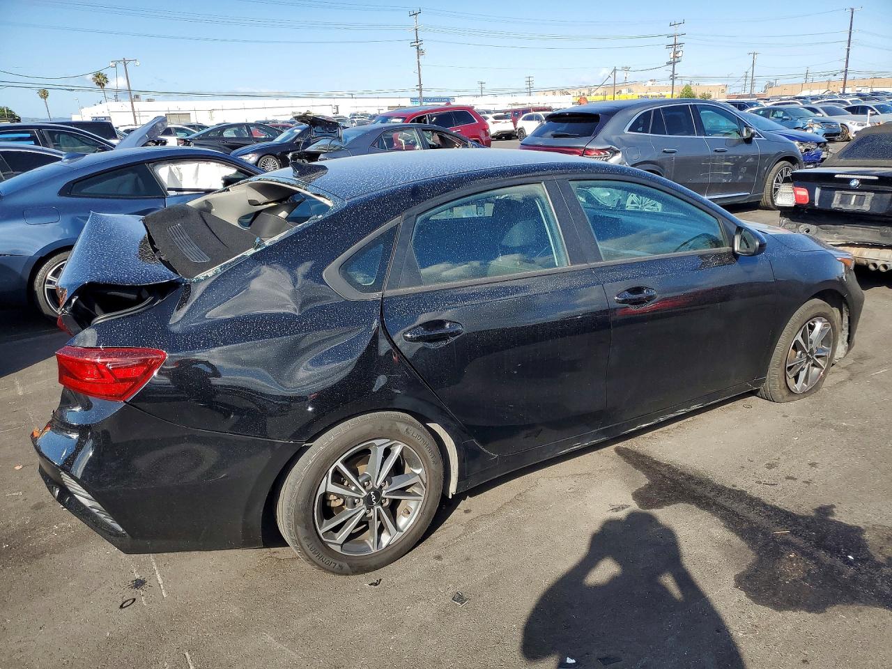 2023 KIA FORTE LXS