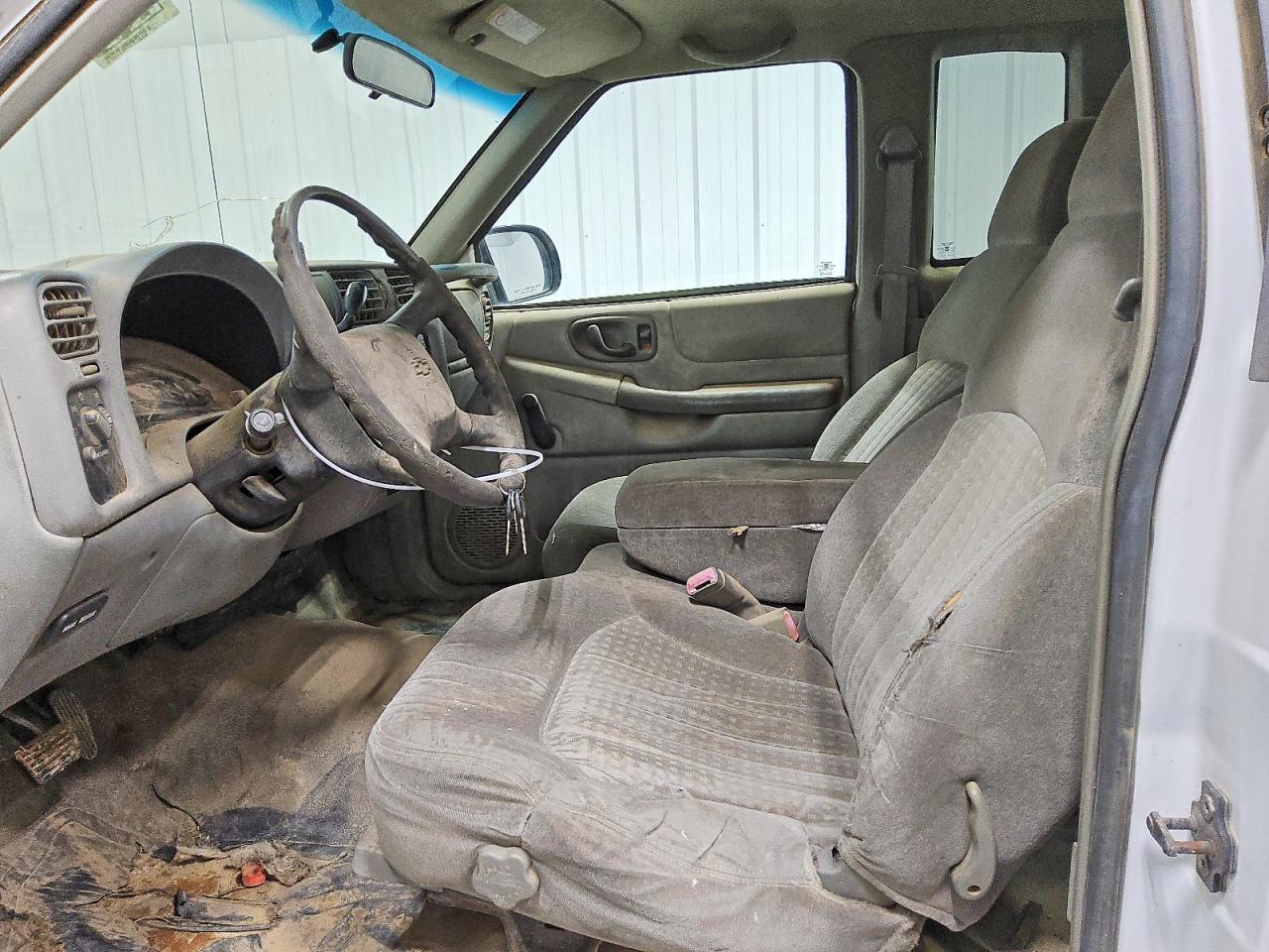 2000 CHEVROLET S10