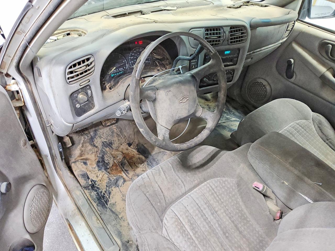 2000 CHEVROLET S10