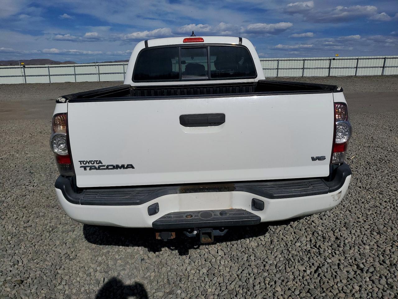 2015 TOYOTA TACOMA