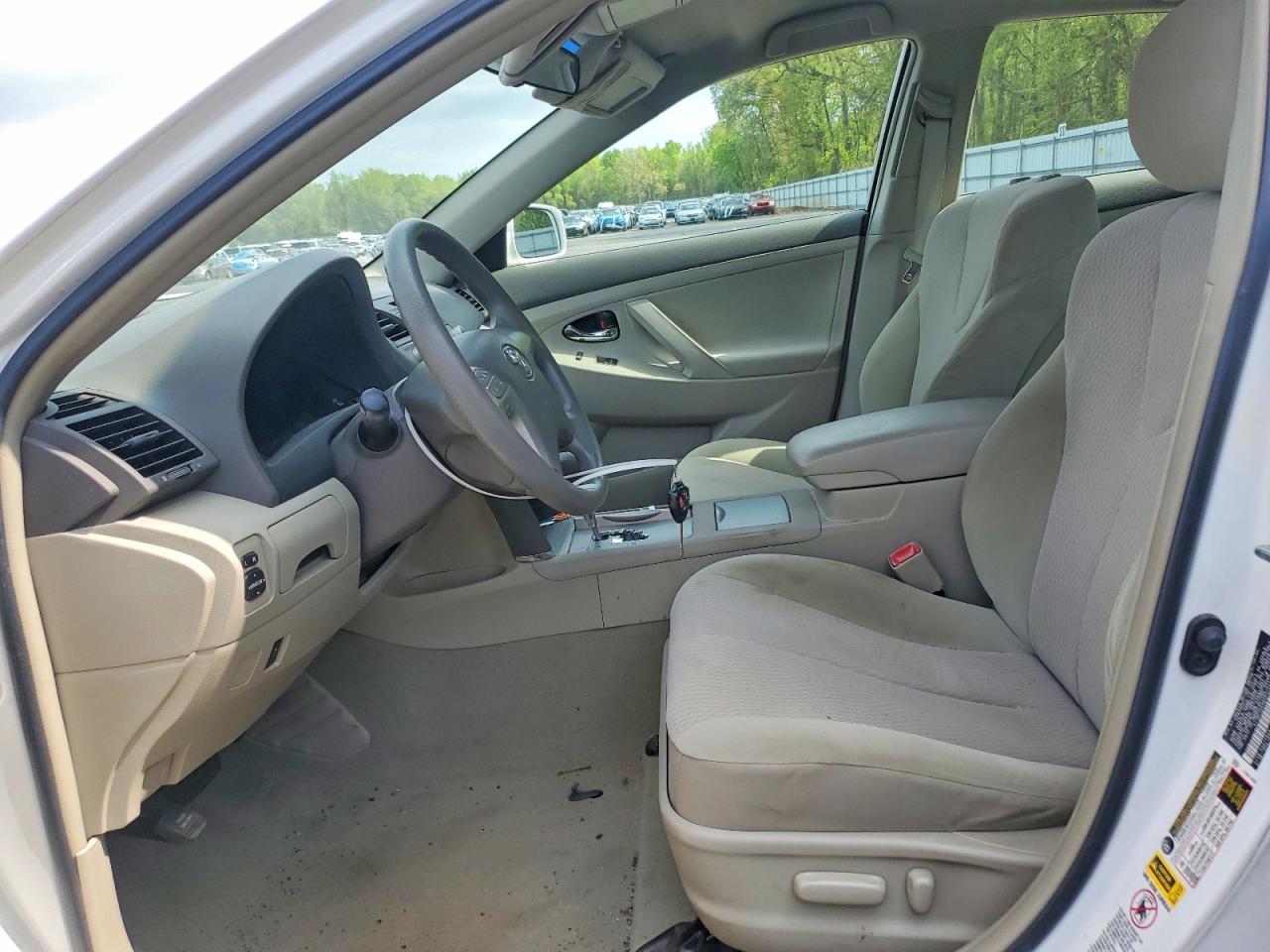 2011 TOYOTA CAMRY