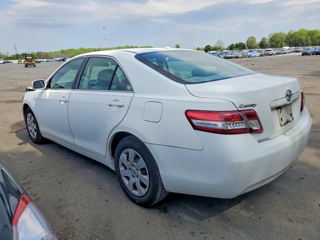 2011 TOYOTA CAMRY