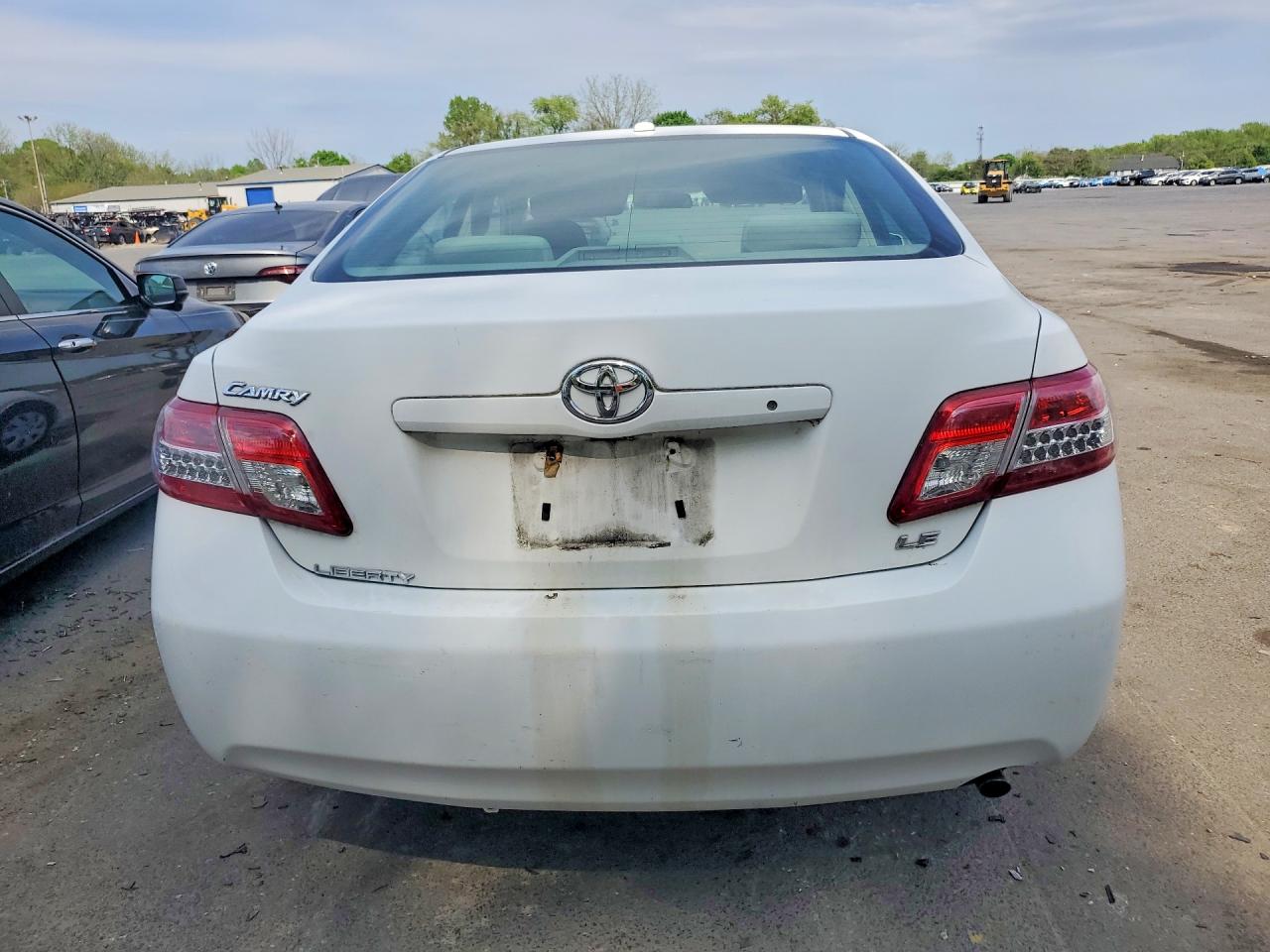 2011 TOYOTA CAMRY