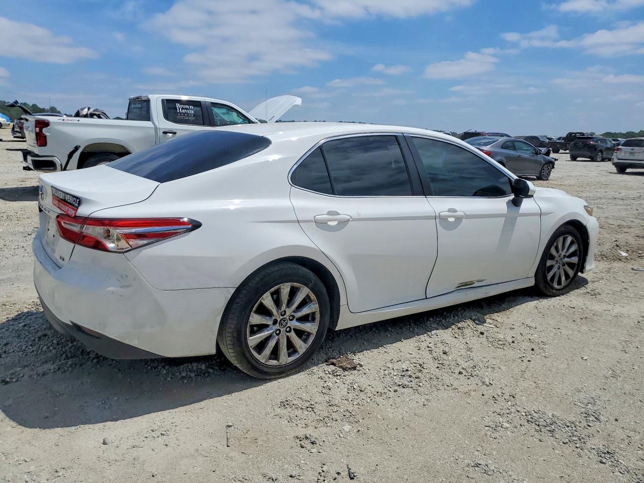 2018 TOYOTA CAMRY