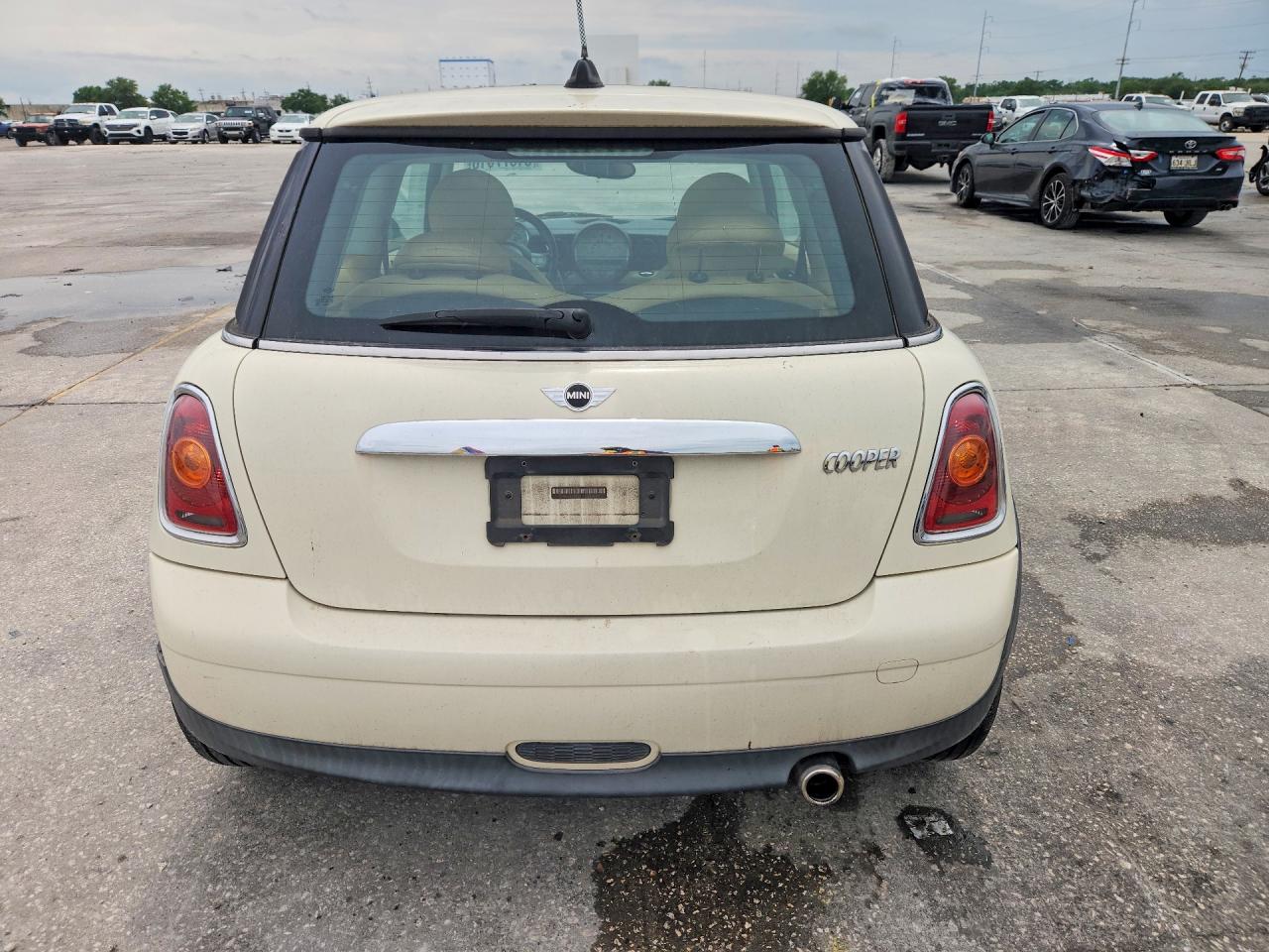 2010 MINI COOPER