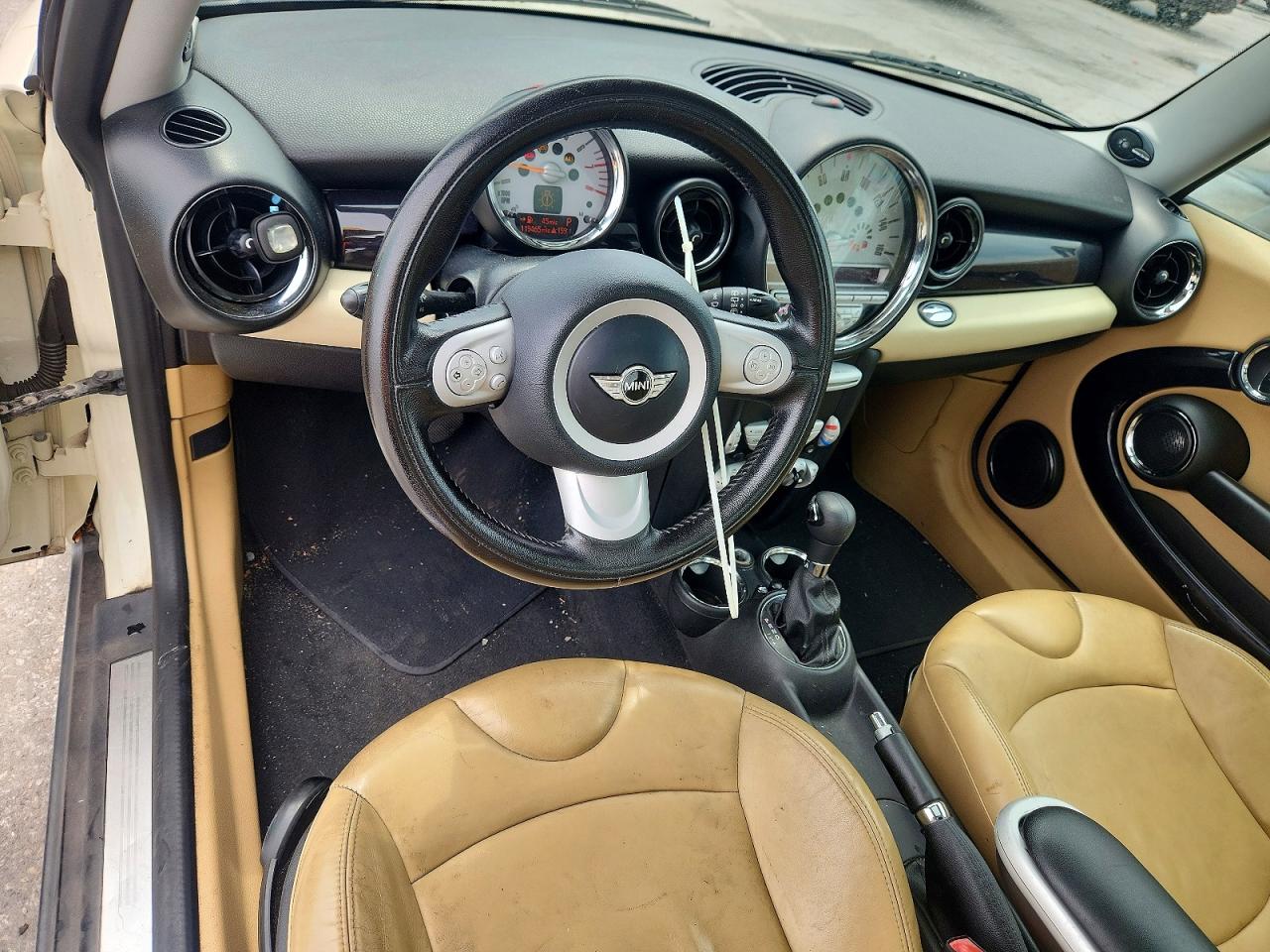 2010 MINI COOPER