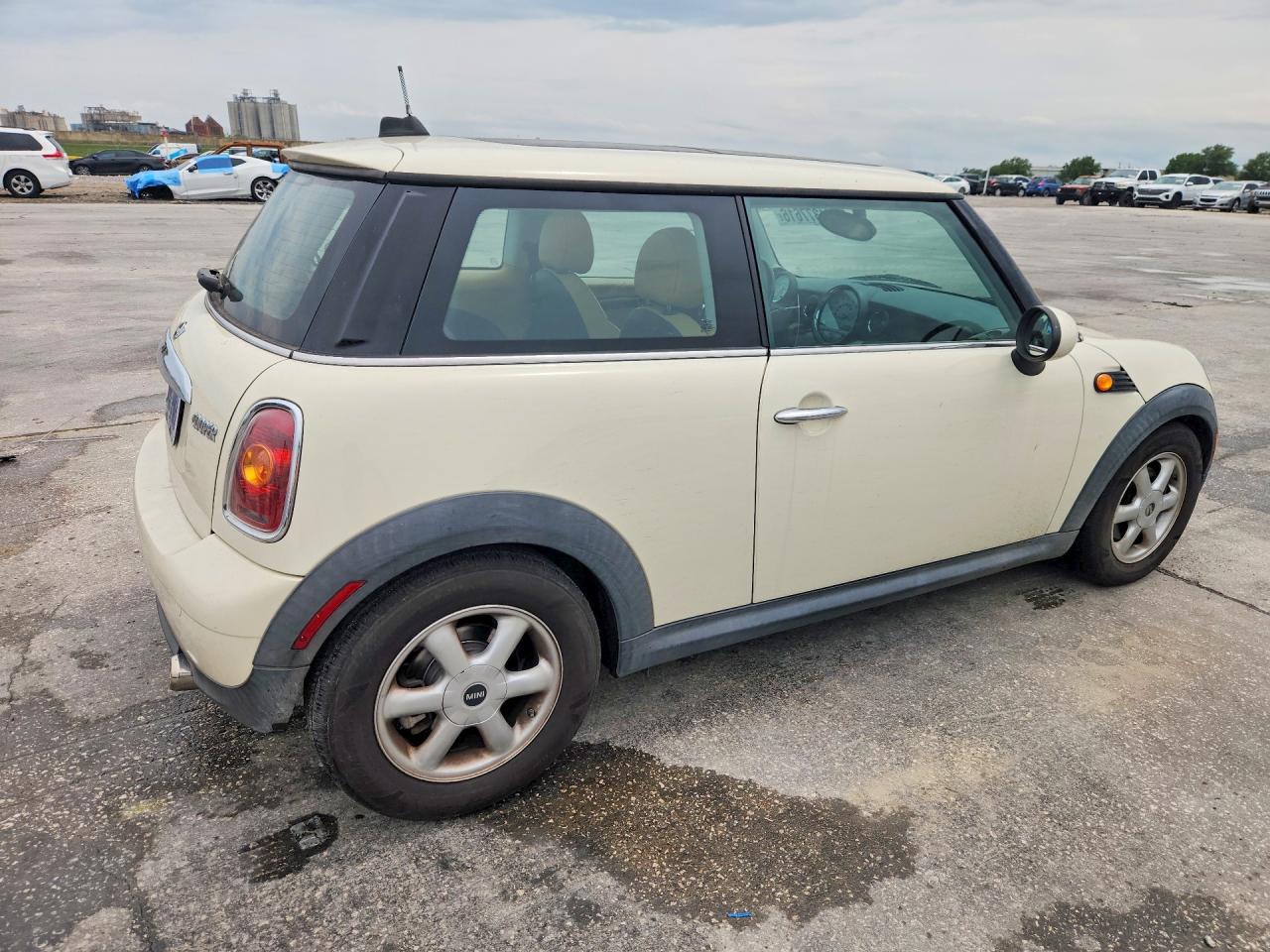 2010 MINI COOPER