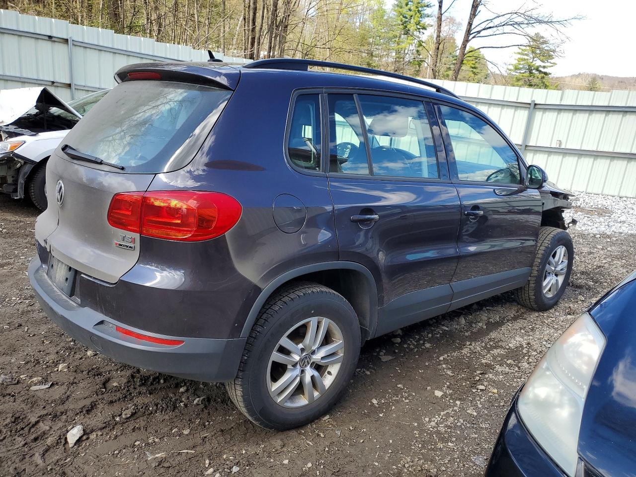 2016 VOLKSWAGEN TIGUAN