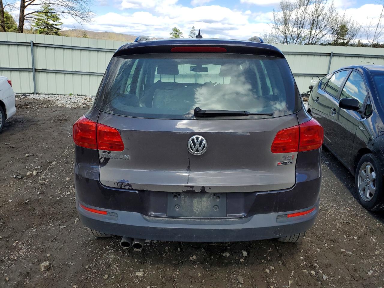 2016 VOLKSWAGEN TIGUAN