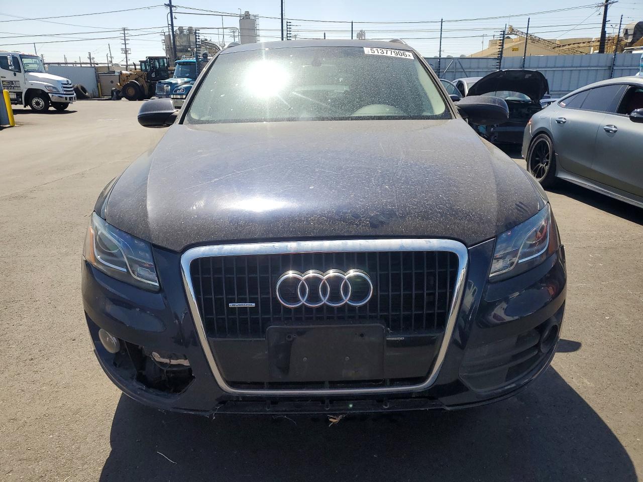 2010 AUDI Q5
