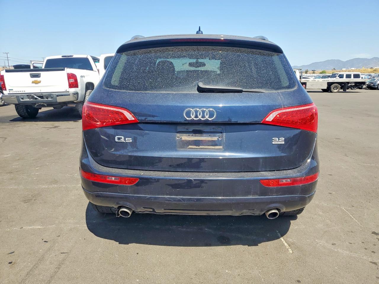 2010 AUDI Q5