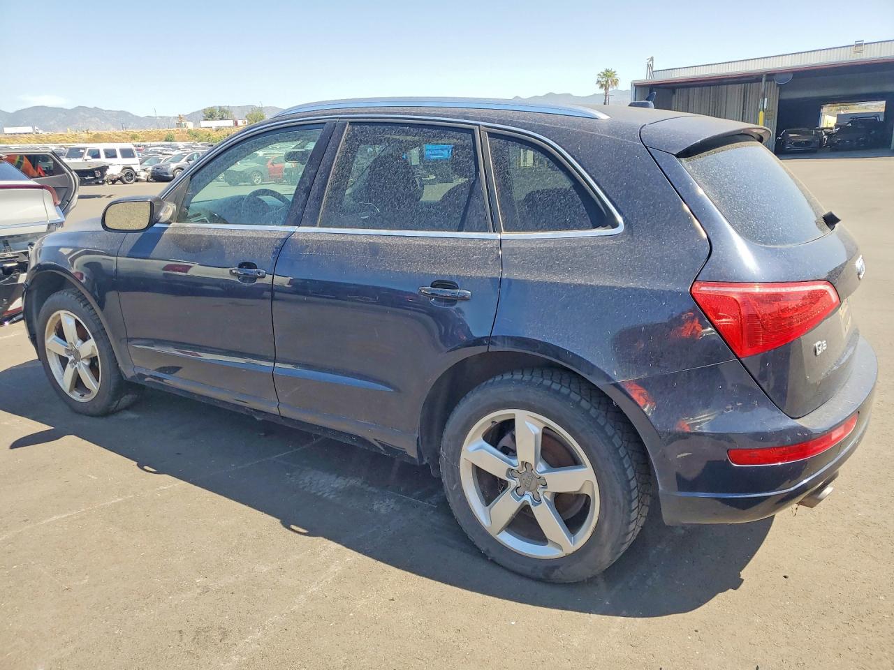 2010 AUDI Q5