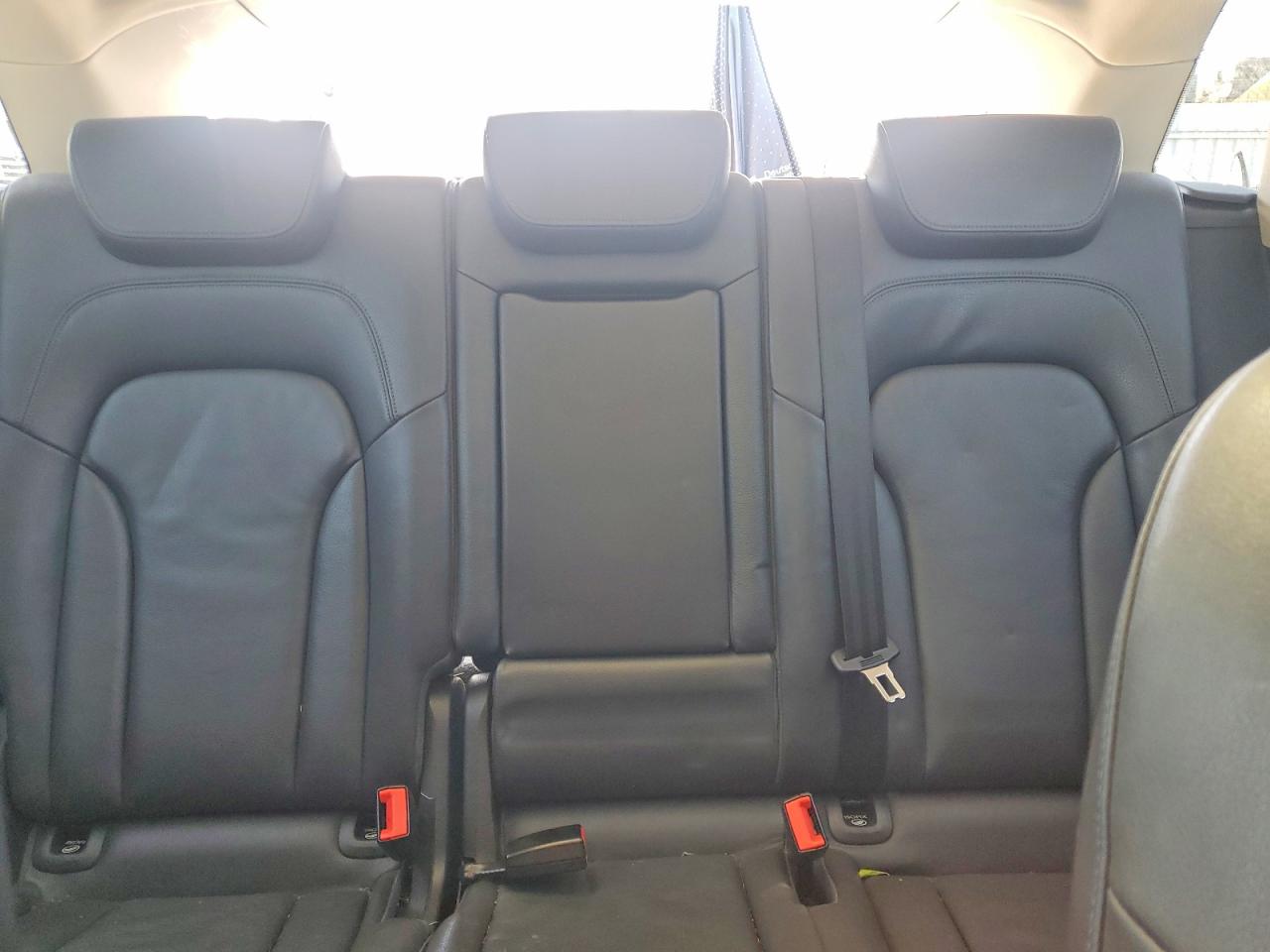 2010 AUDI Q5