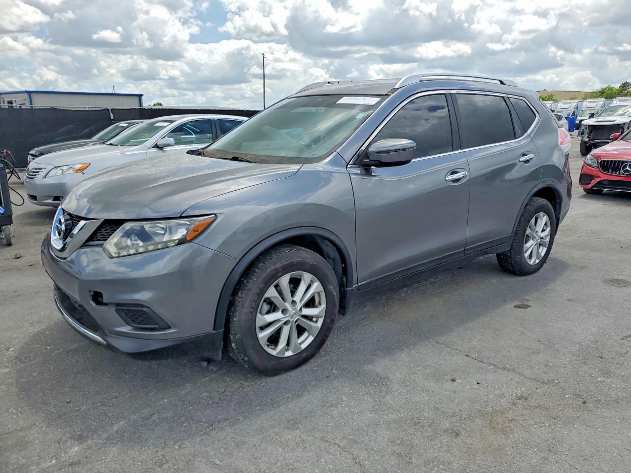2016 NISSAN ROGUE