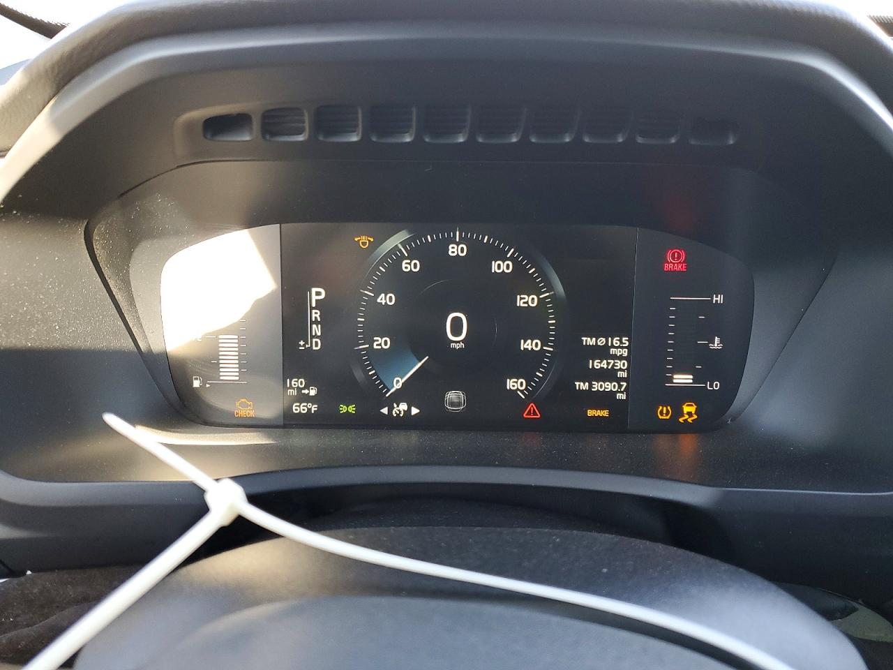 2019 VOLVO XC90