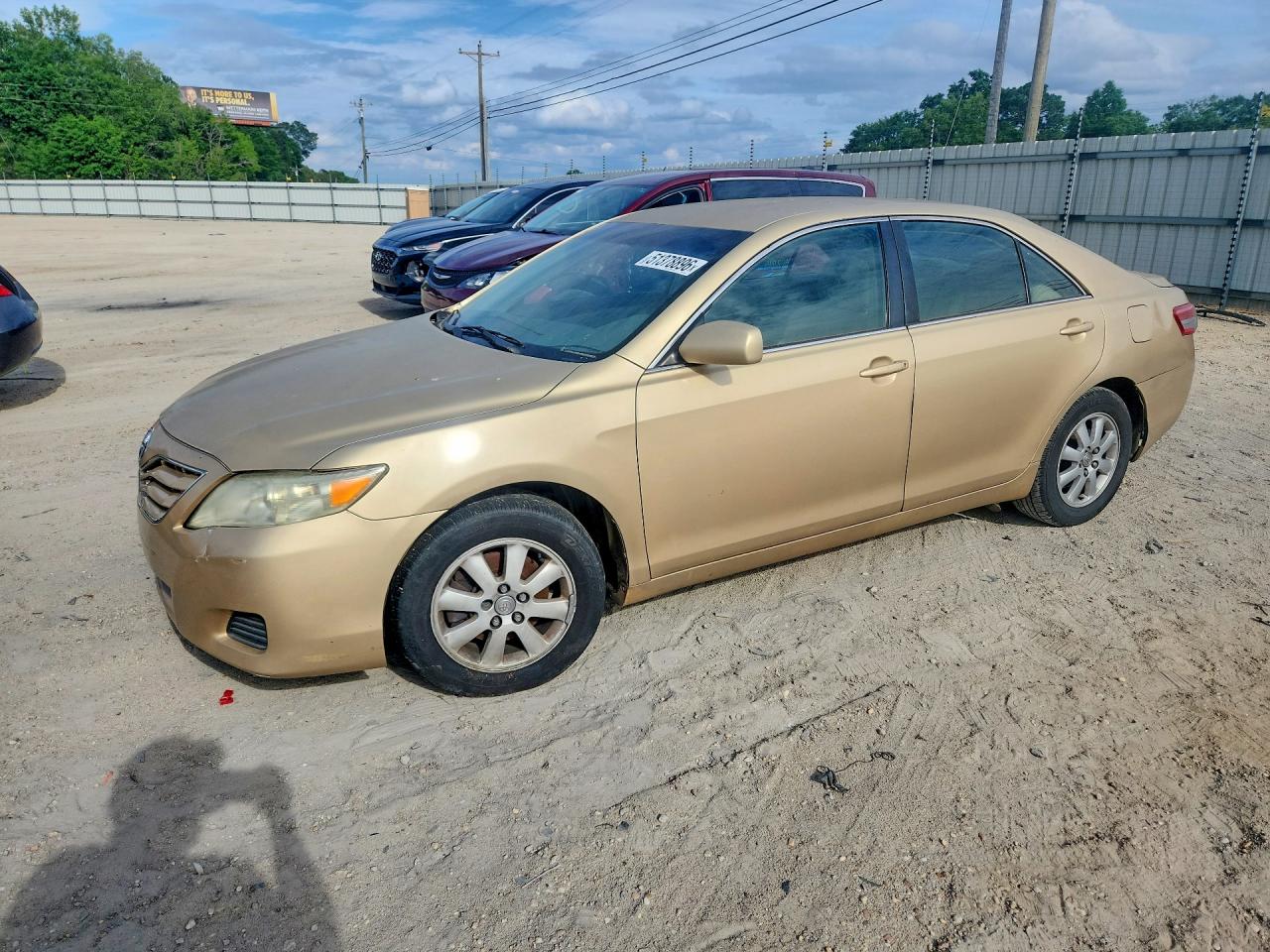 2011 TOYOTA CAMRY