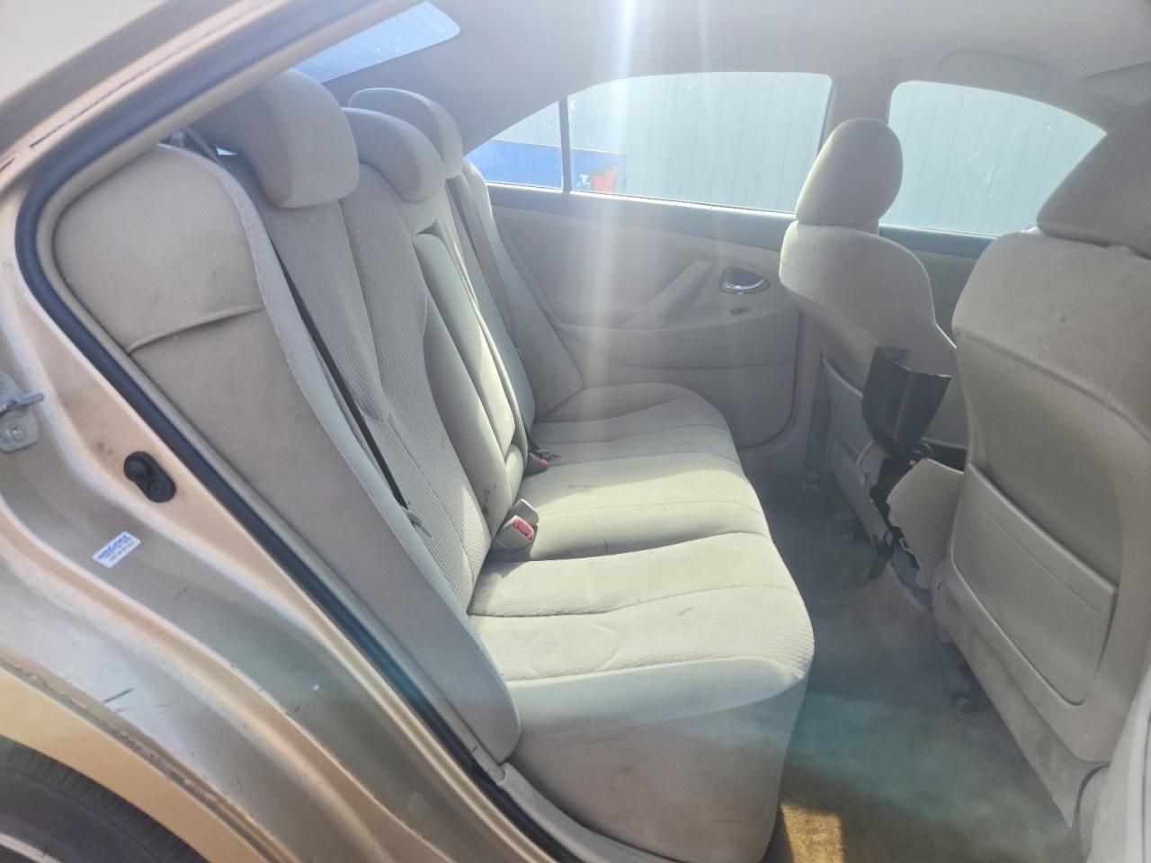 2011 TOYOTA CAMRY