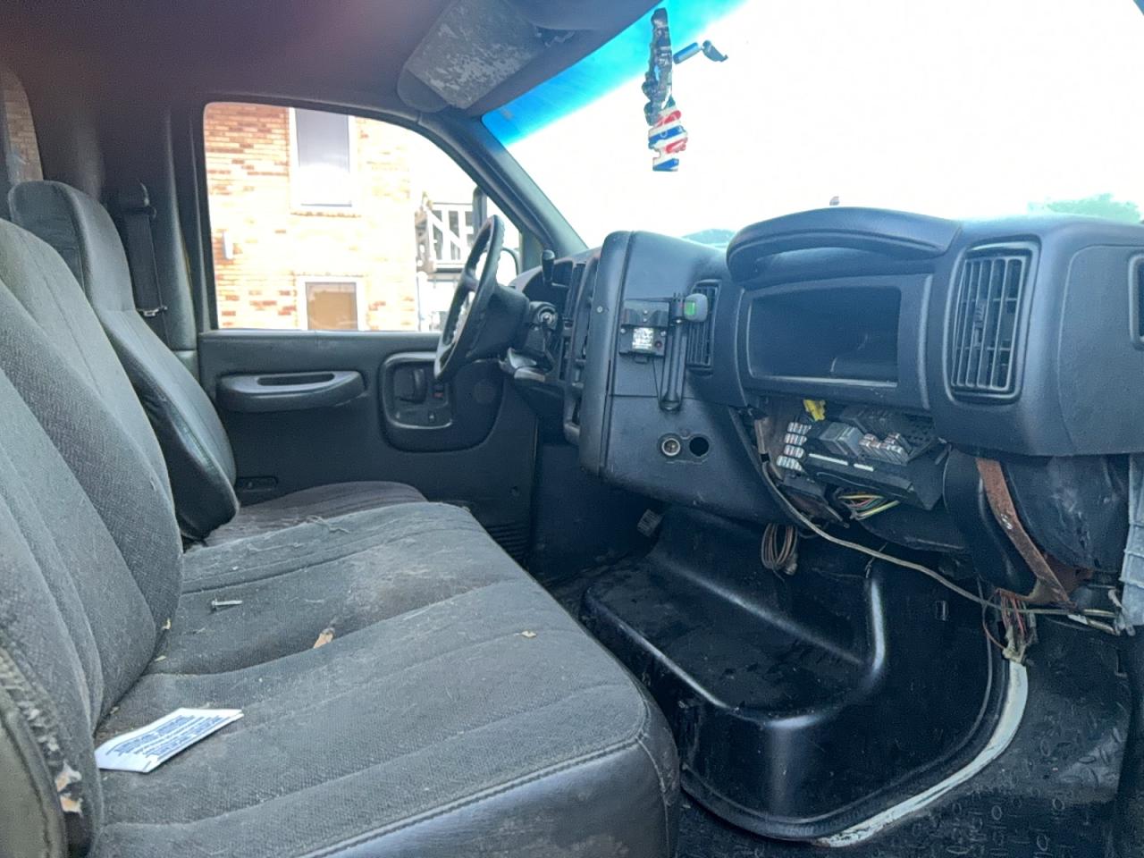 2004 GMC C/K/R5500