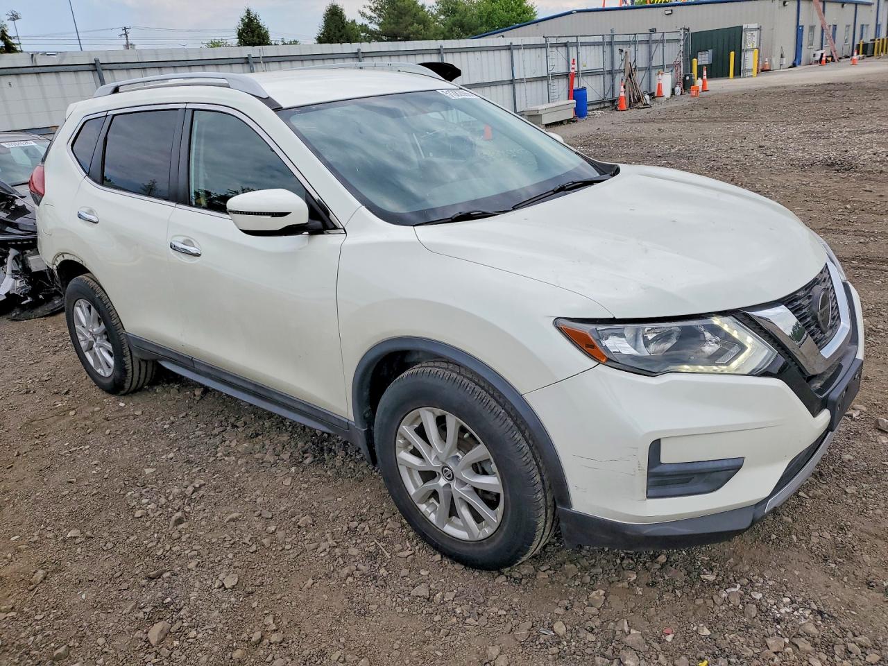 2018 NISSAN ROGUE