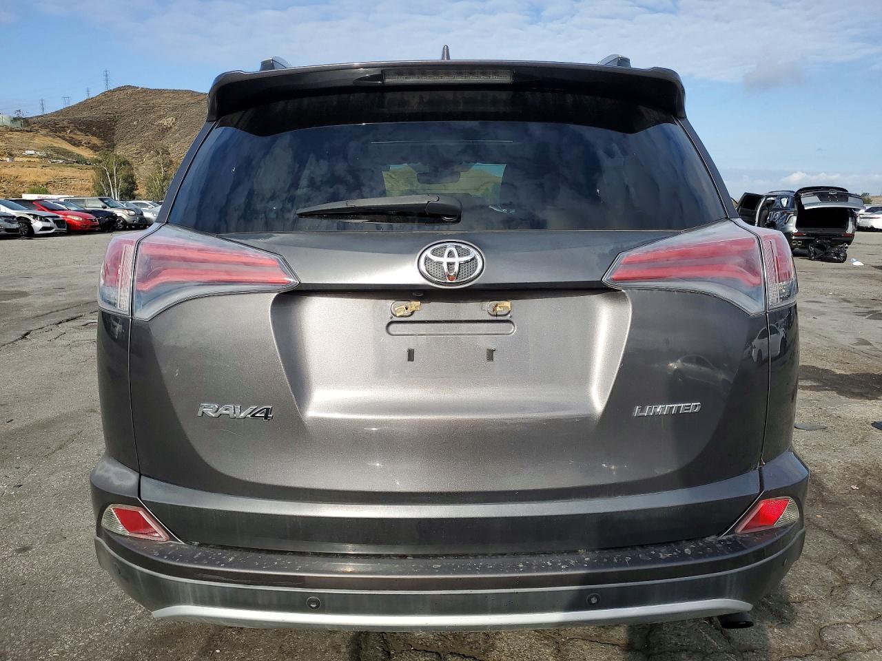 2016 TOYOTA RAV4