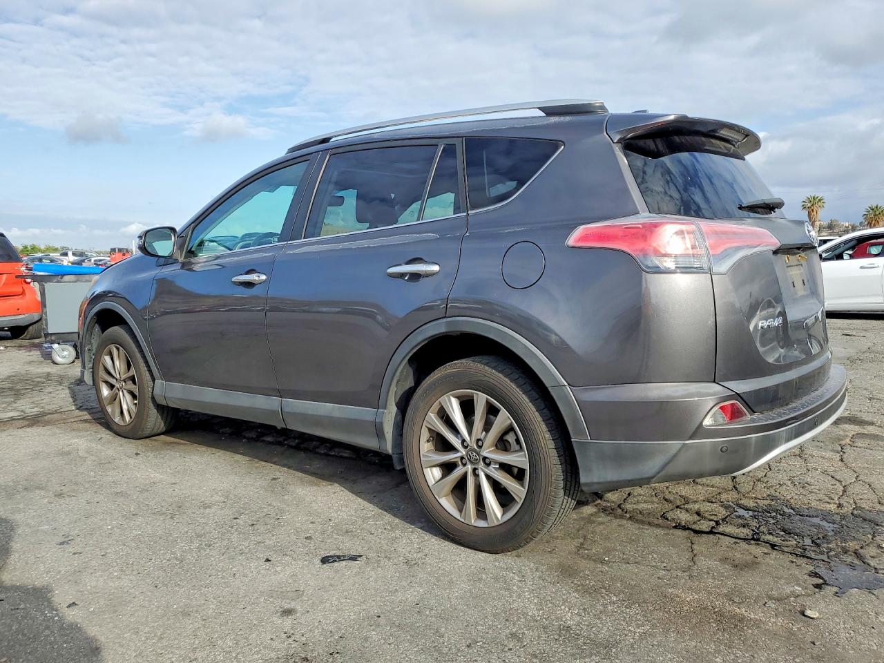 2016 TOYOTA RAV4