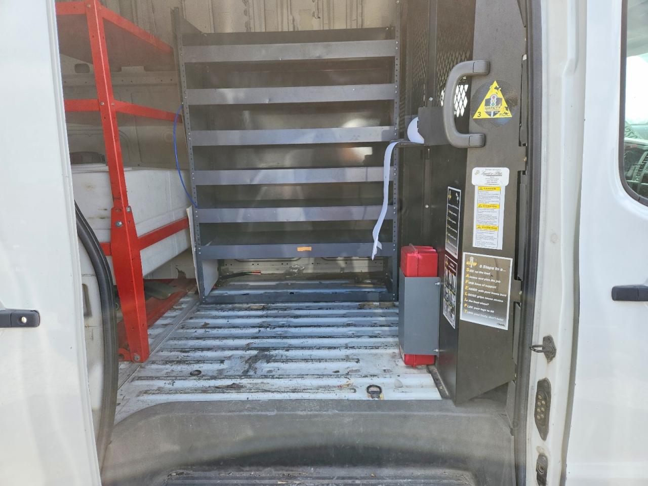 2014 NISSAN NV