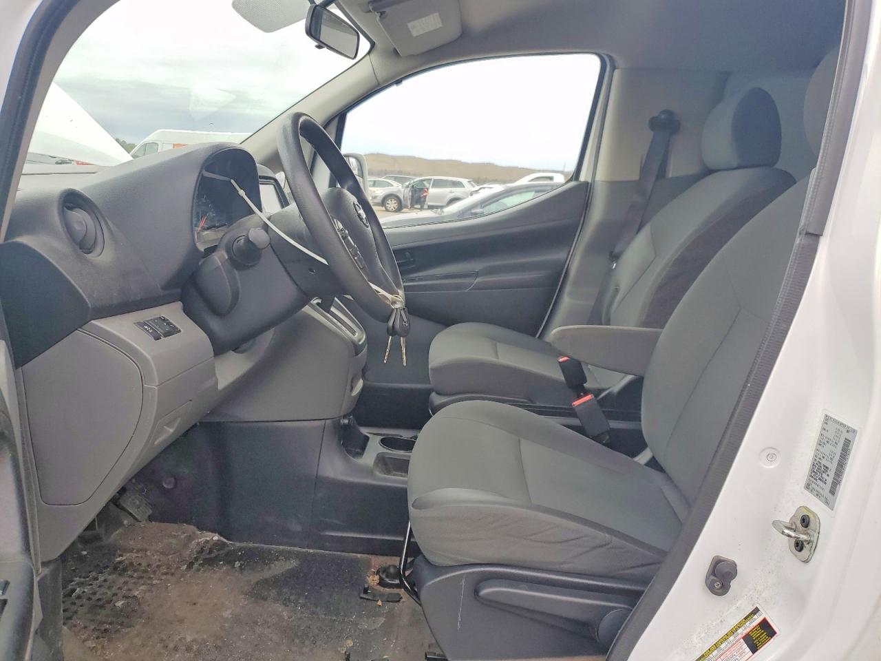 2021 NISSAN NV200 UNK