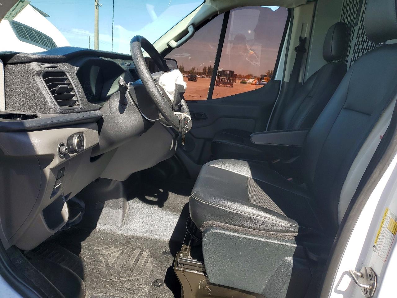 2023 FORD TRANSIT