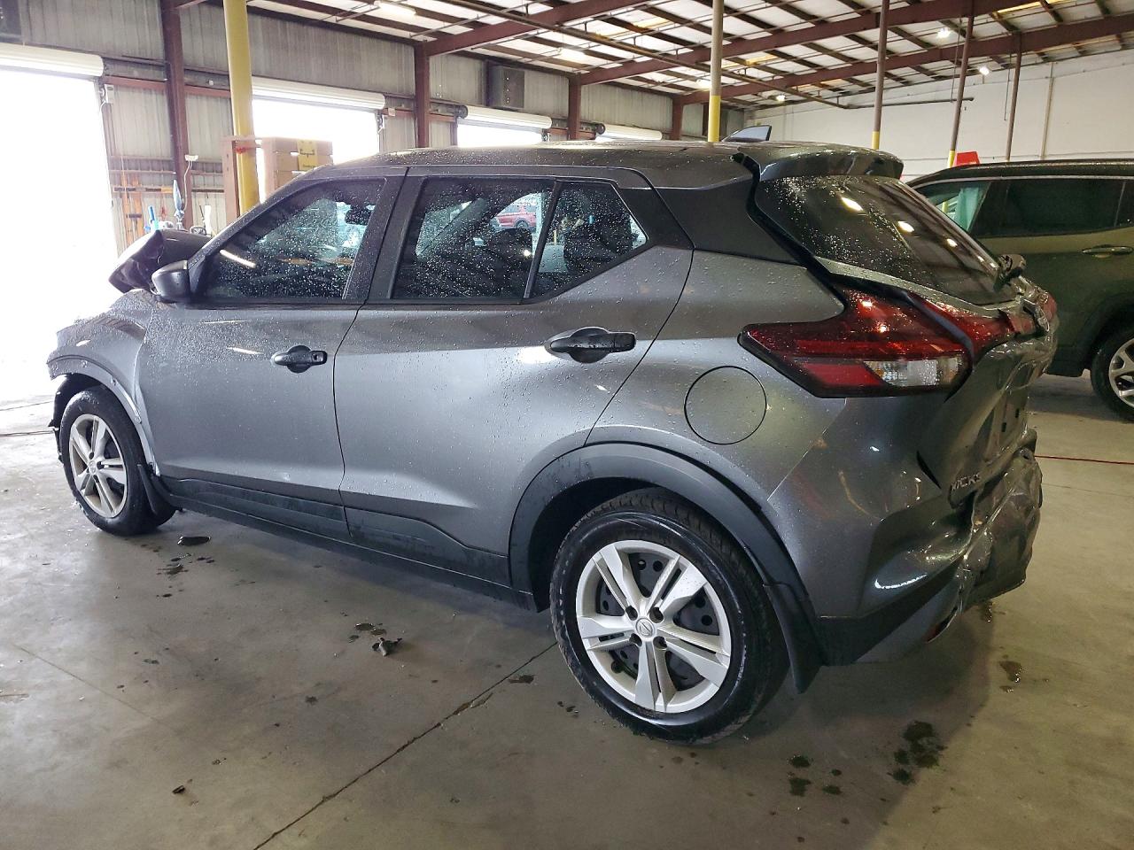 2024 NISSAN KICKS