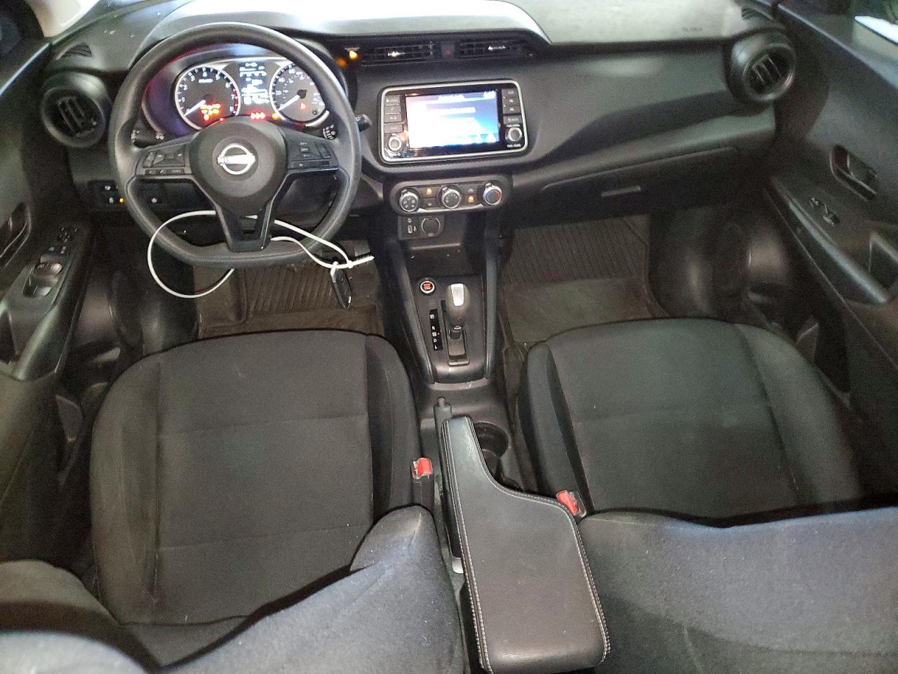 2024 NISSAN KICKS