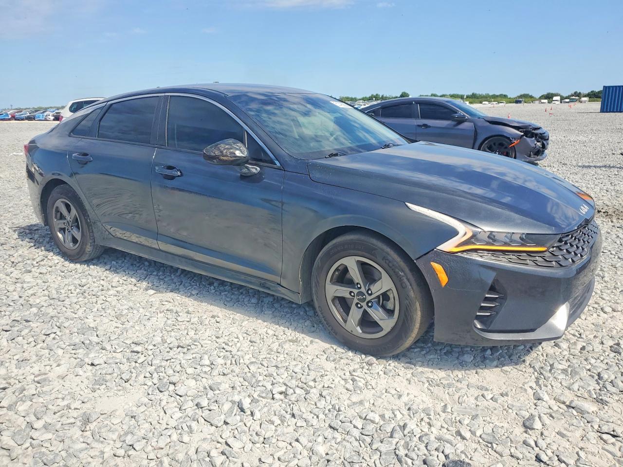 2022 KIA K5