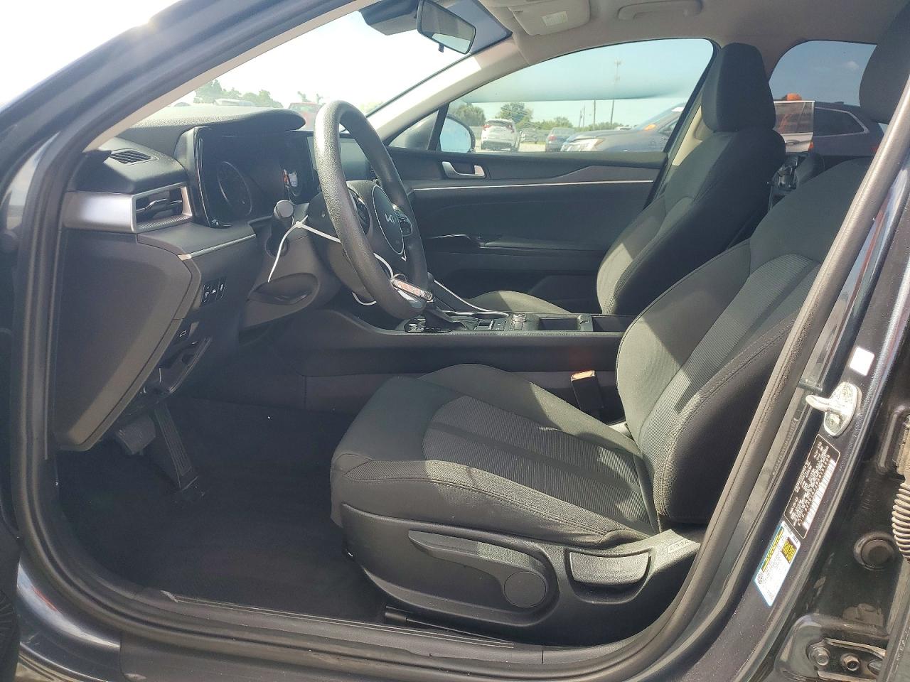 2022 KIA K5