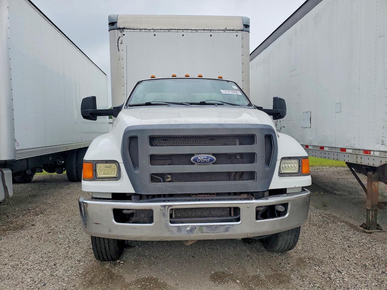 2012 FORD F750