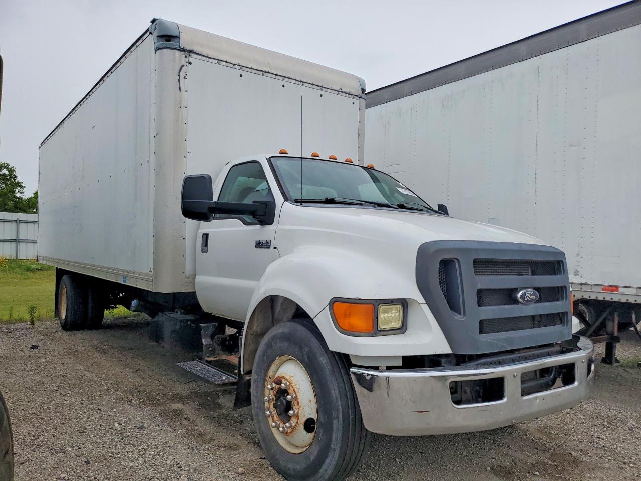 2012 FORD F750
