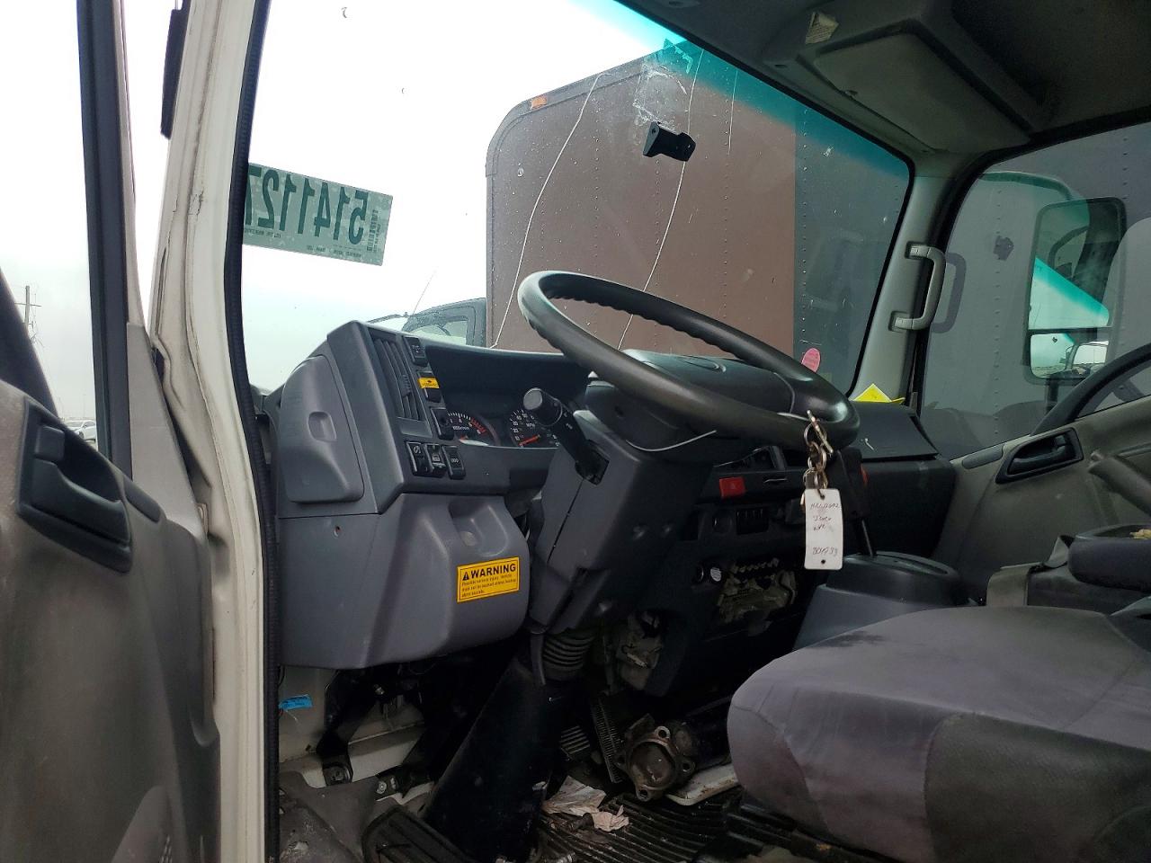 2014 ISUZU NPR