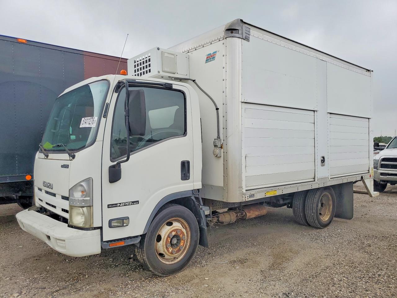 2014 ISUZU NPR