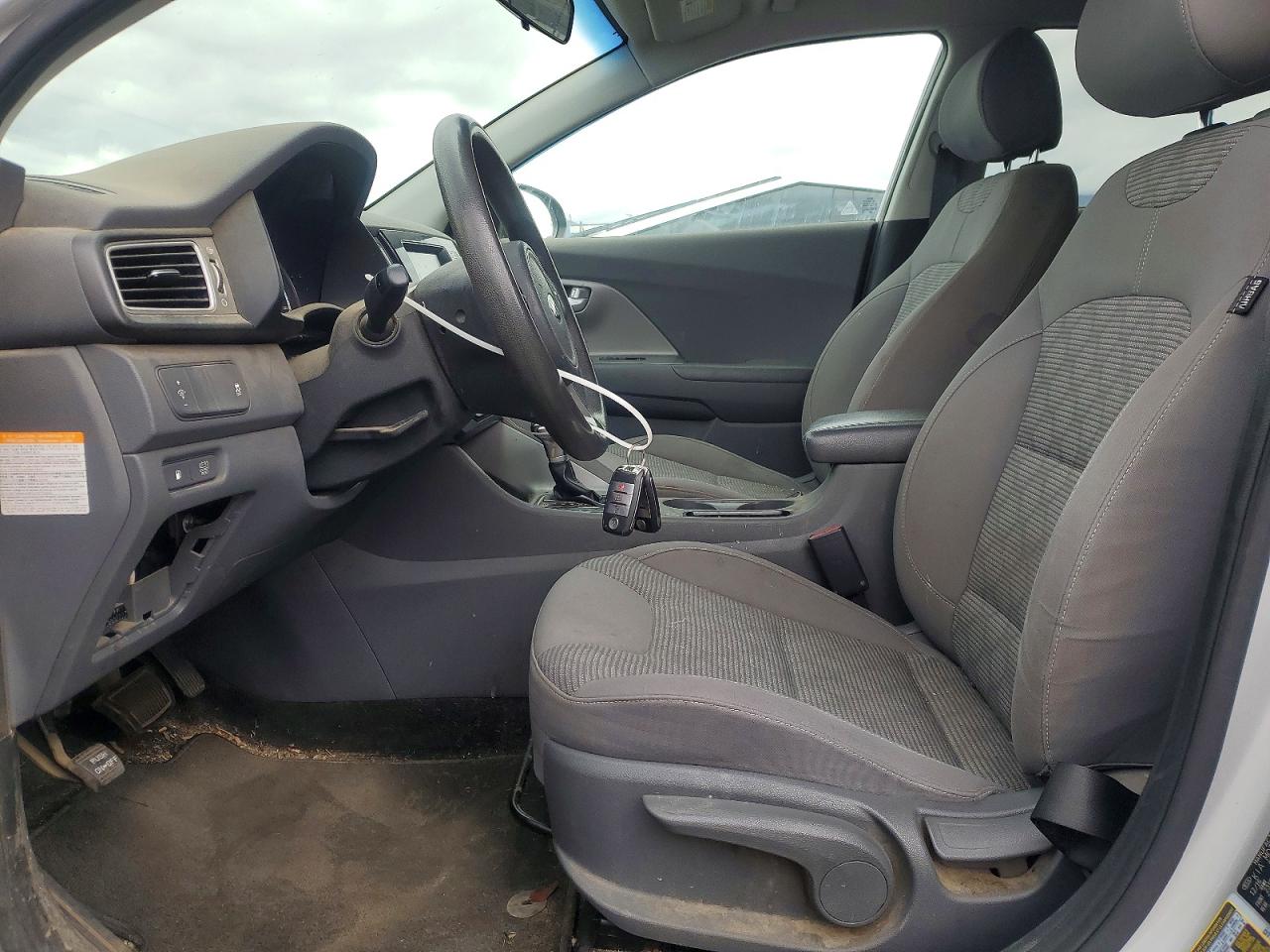 2017 KIA NIRO