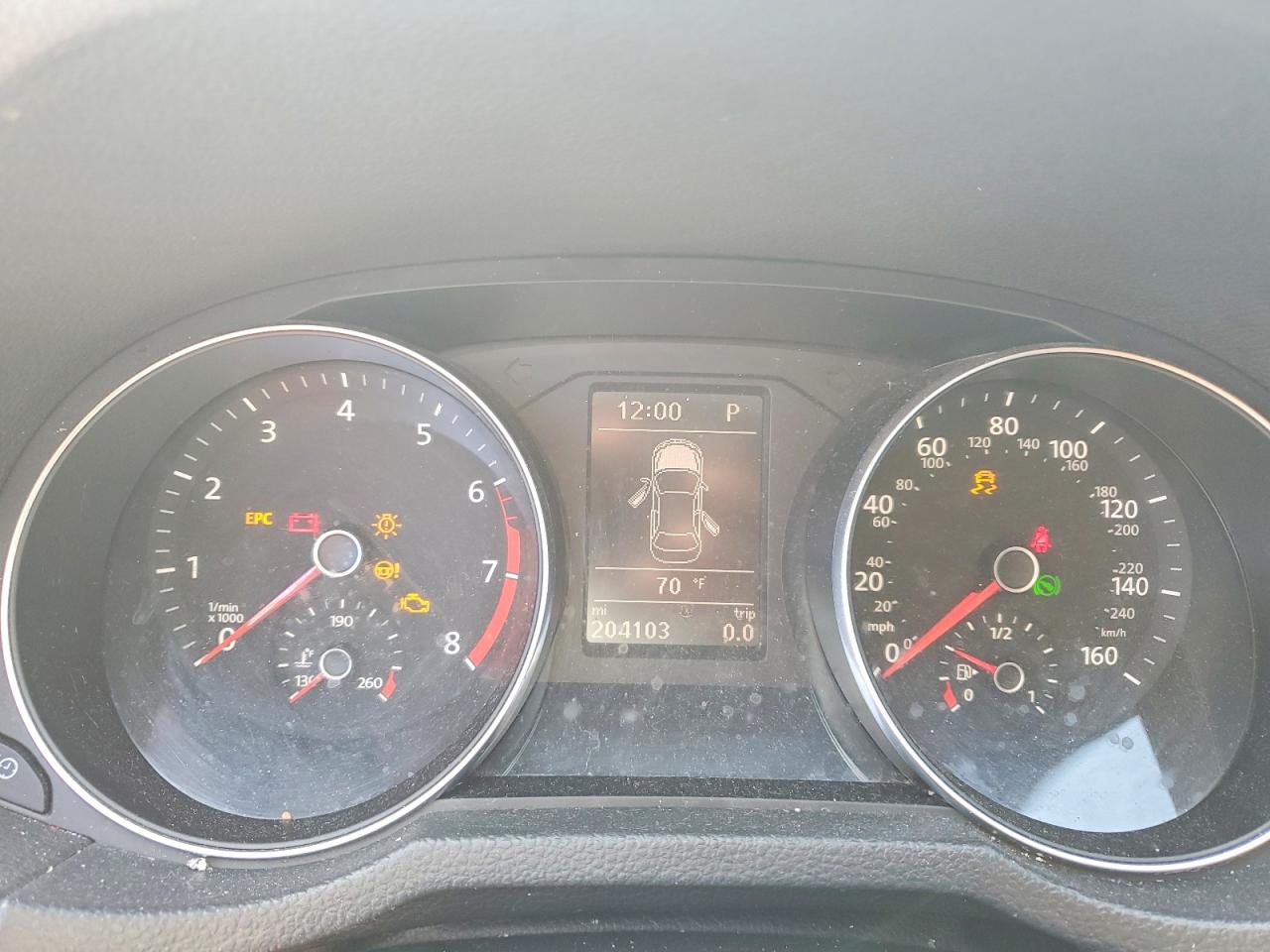 2017 VOLKSWAGEN PASSAT
