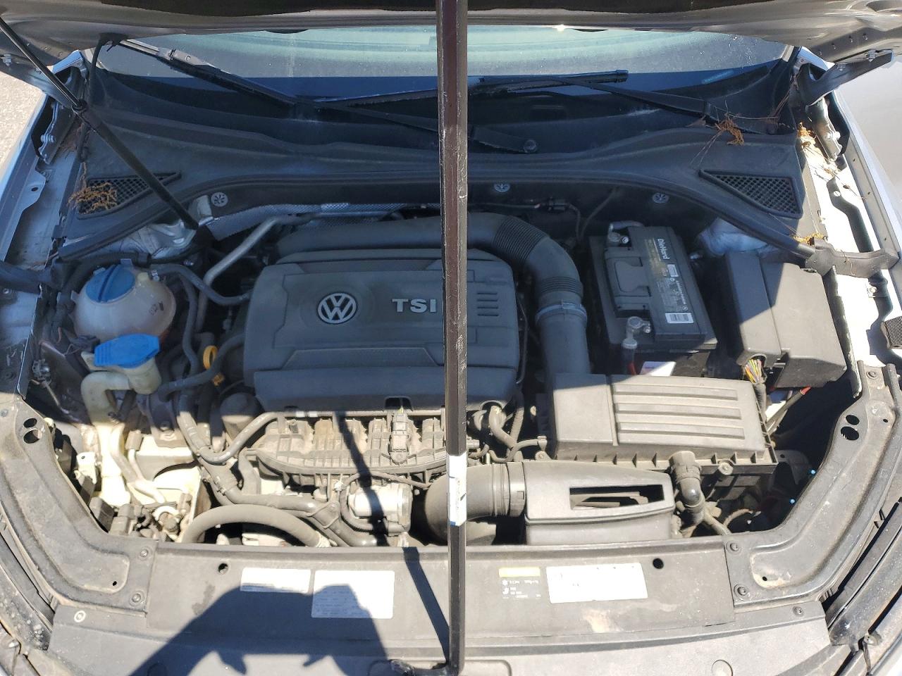 2017 VOLKSWAGEN PASSAT